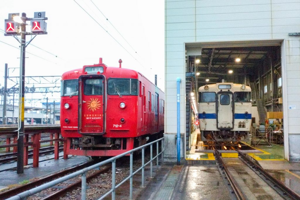 南宮崎駅車両センター